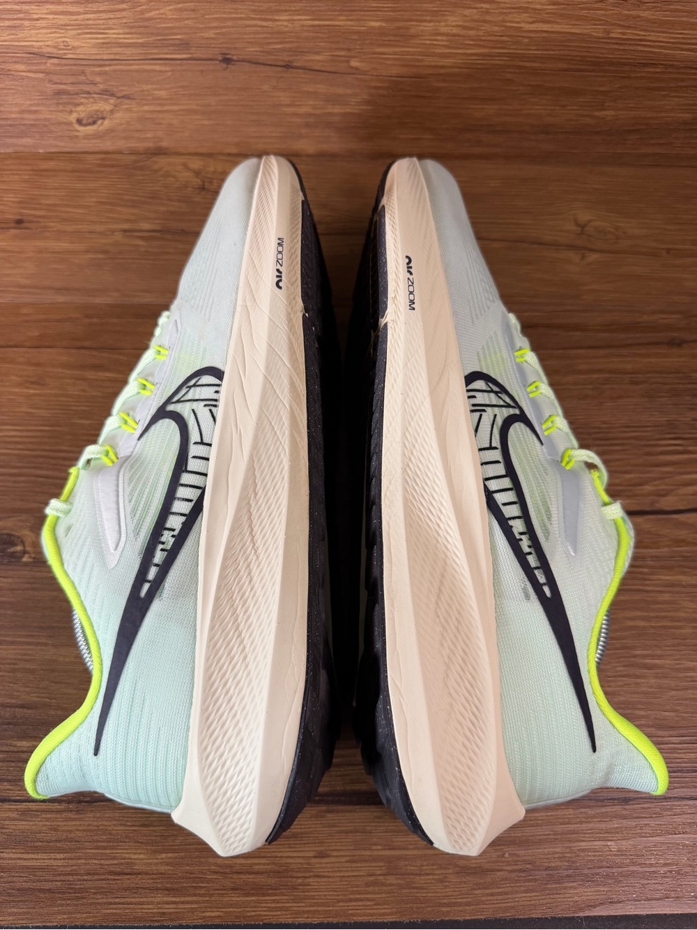 Nike Air Zoom Pegasus 39 Barely Green Running Men's Shoe Size 11.5 DH4071-301 - Picture 2 of 10